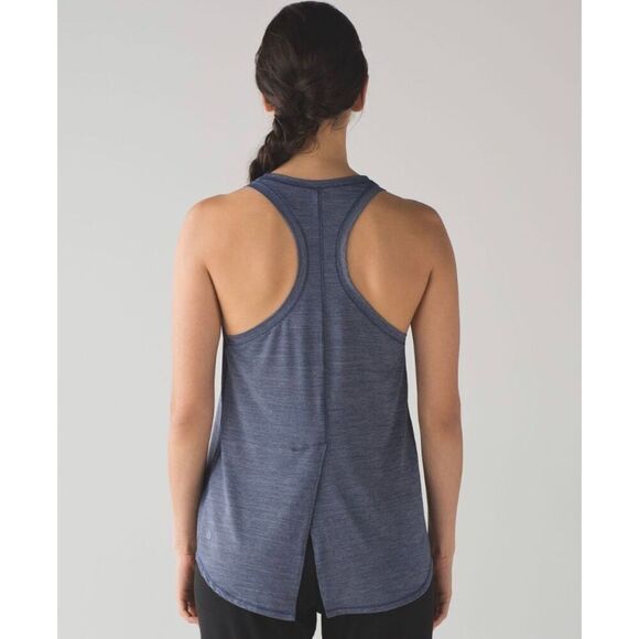 Lululemon Women’s Hot Like Agni Singlet Top Size 2 in Heathered Astro Blue - Picture 2 of 13